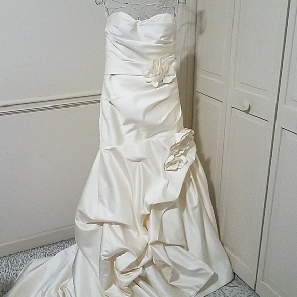 Avant Mariee Dresses & Skirts - Avant Mariee by Winnie Couture Gown